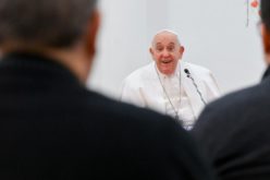 Папата ја посети римската парохија Свети Ѓорѓи