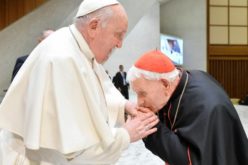 „Жив маченик“: Папата Фрањо му оддаде почит на кардиналот кој три децении беше во затвор