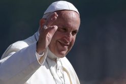 Папата именуваше кардинали за затвoрање на Светите врати