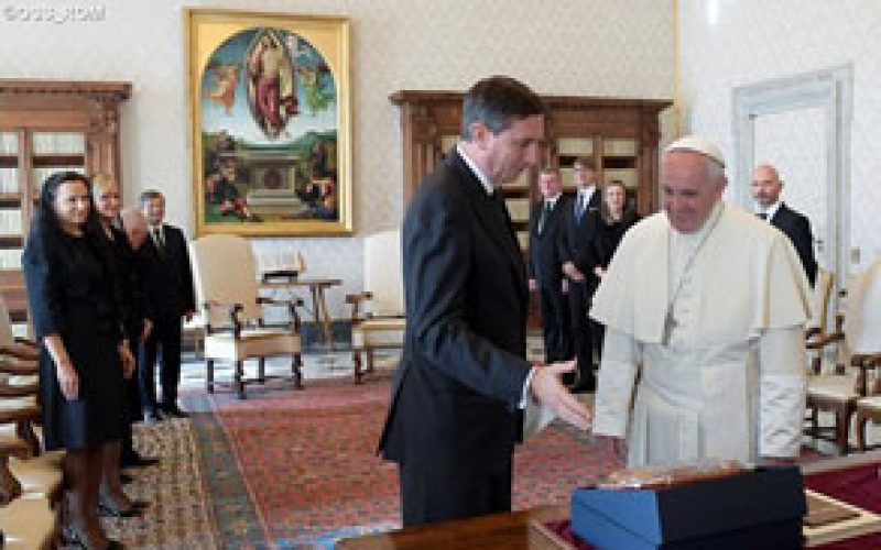 Папата го прими во аудиенција претседателот Пахор