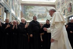 Папата до Августинците: Бидете градители на заедништво