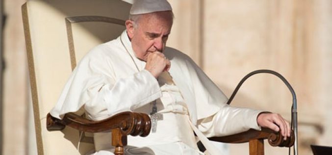 Папата: Дијалот е израз на љубовта