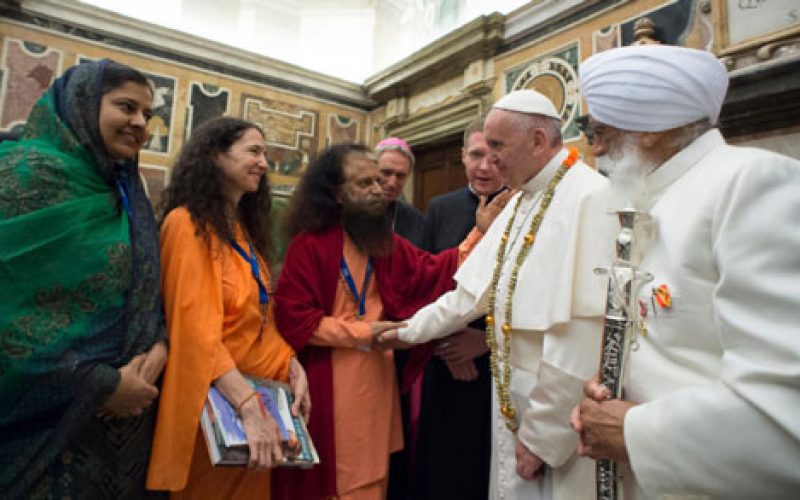 Папата Фрањо: Жедни сме за милосрдие