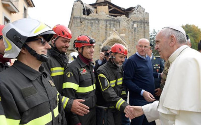 „Папските“ пожарникари и реставратори помагаат во Нурсија