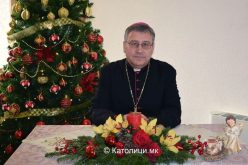 (ВИДЕО) Божиќна честитка на бискупот Стојанов