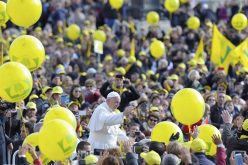Во текот на 2016 Папата примил околу 4 милиони верници