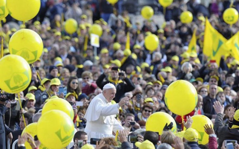 Во текот на 2016 Папата примил околу 4 милиони верници