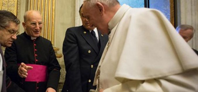 На Папата му се претставени јагнињата од кои ќе се исткајат палиуми