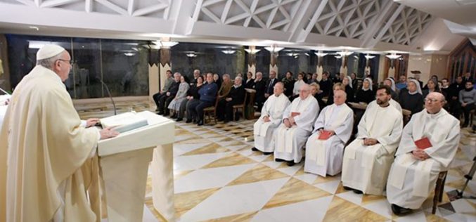 Папата: Исус го барал на народот, а народот Исус