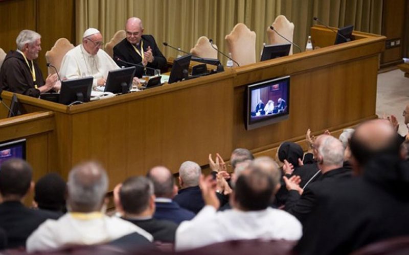 Папата до монаштвото: Излезете од своите сигурни зони