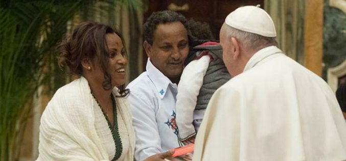 Папата за мигрантите: Морален императив за да се прифатат