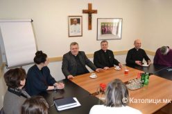Епископот Стојанов го посети Каритас Босна и Херцеговина
