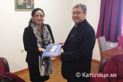Бискупот Стојанов се сретна со директорката Божиновска
