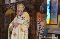 За Велигден епископот Стојанов служеше во Струмица