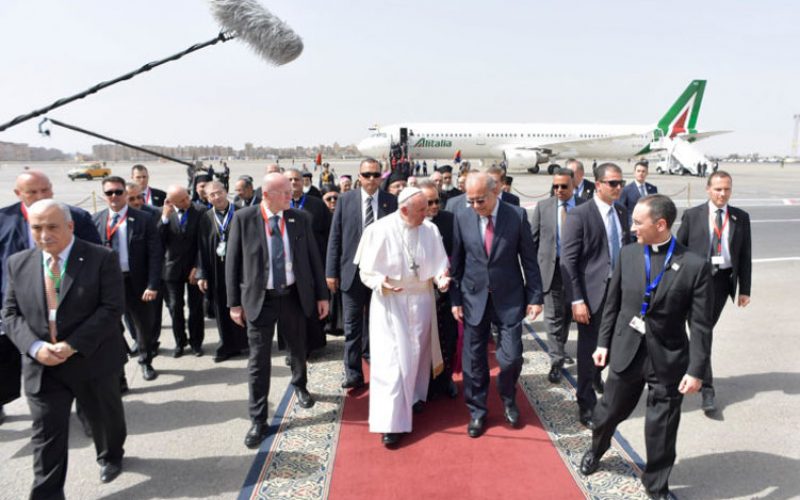 Светиот Отец пристигна во Египет