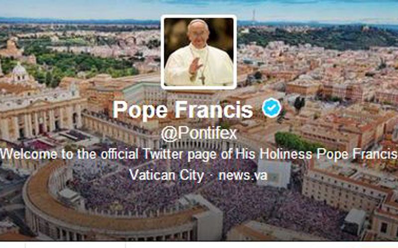 Папата: Религијата помага за подобро и помирно општество