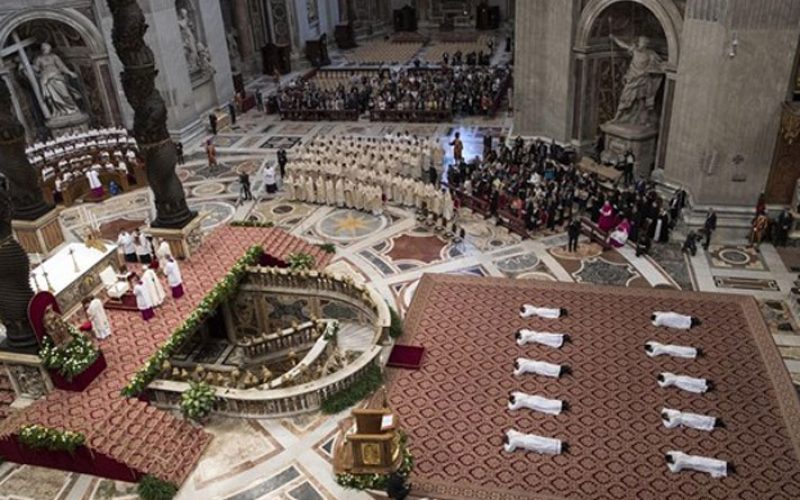 Светиот Отец ракоположи десет нови свештеници