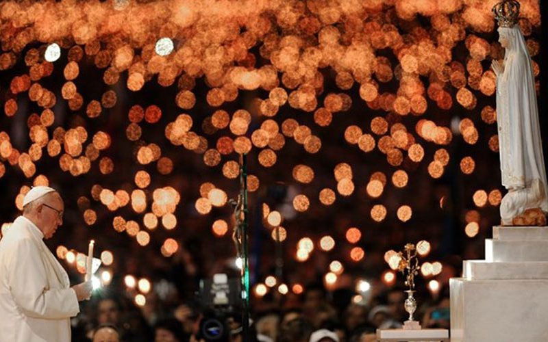 Папата: Да бидеме поклоници со Марија во нашиот живот