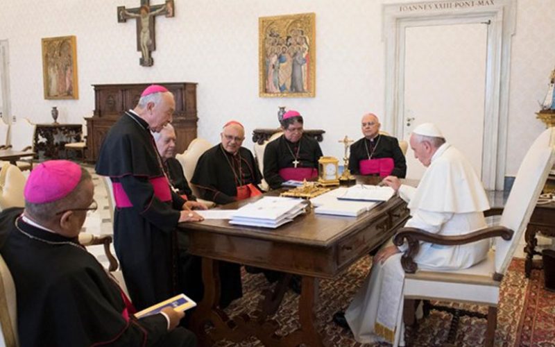 Папата се сретна со венецуелските бискупи