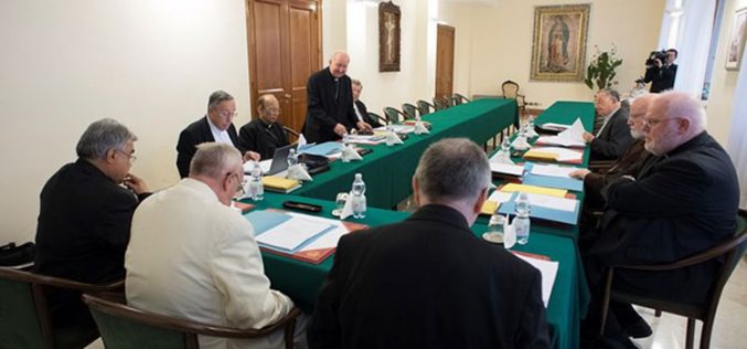 Во Ватикан заседава Кардиналскиот совет