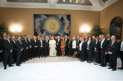 Папата се сретна со фудбалерите на Борусија Менхенгладбах