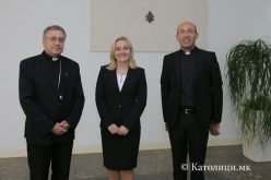Бискупот Стојанов се сретна со европратеничката Петир