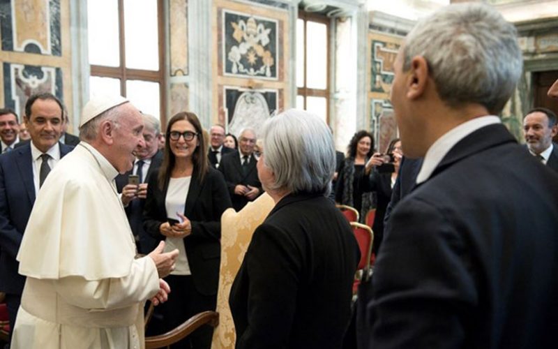 Папата: Приоритет на политиката е борба против мафијата