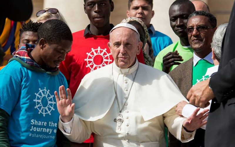 Папата: Не плашете се да ја споделувате надежта