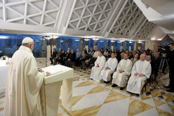 Папата: Молете се за корумпираните!