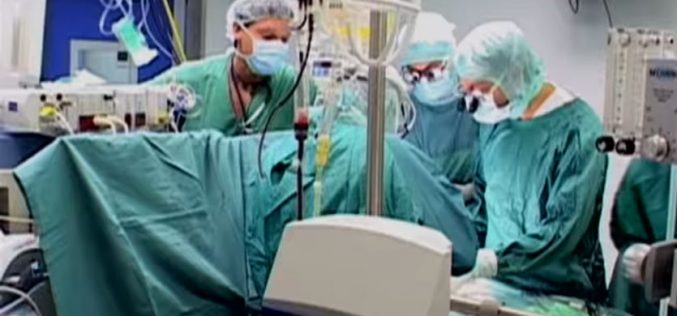 Во болницата Бамбино Џезу успешно разделени сијамски близнаци
