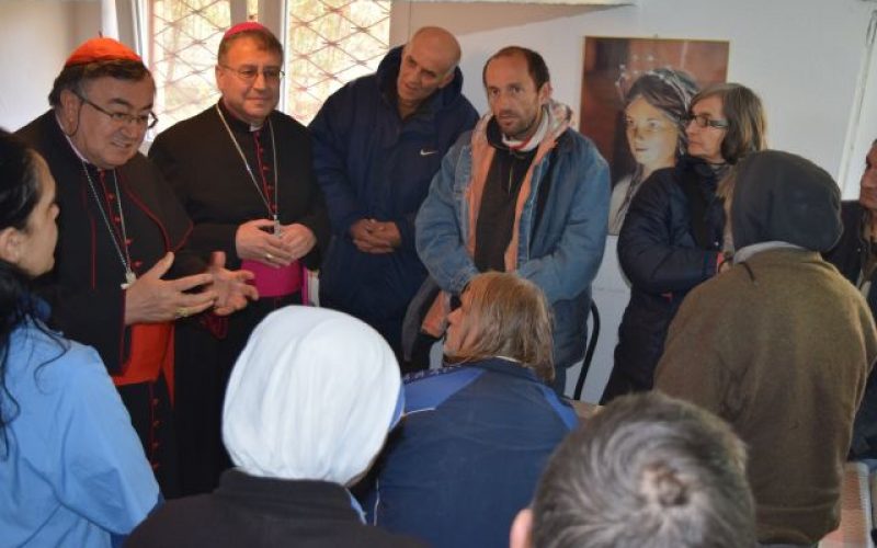 Кардинал Пуљиќ се сретна со корисниците на народна кујна