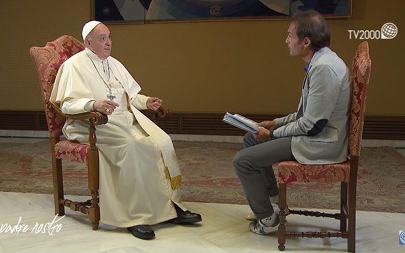 Објавена нова книга на Папата: Кога молете говорете Оче наш