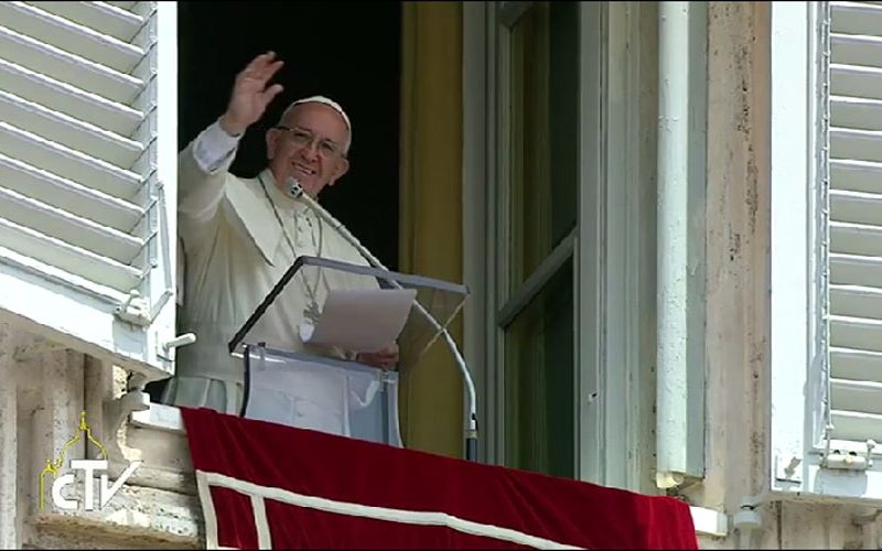 Папата: По Христовото доаѓање потребно е промена на менталитетот