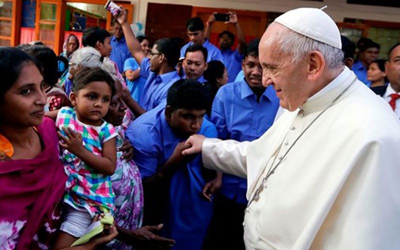 Папата ќе ја предводи Литургијата за 104 Светски ден на мигрантите и бегалците