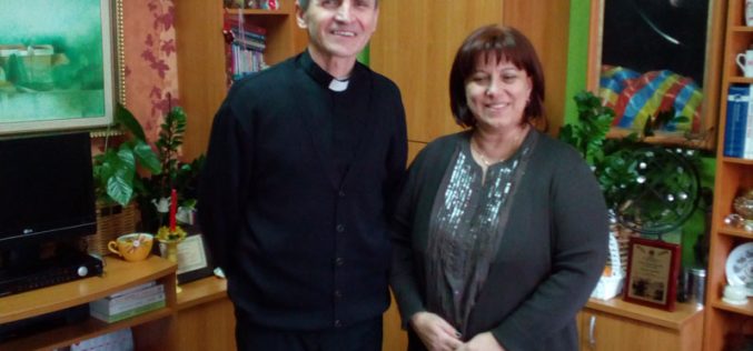 Директорот на Македонски Каритас во посета на ТЦ Табановце и Црвен Крст Скопје