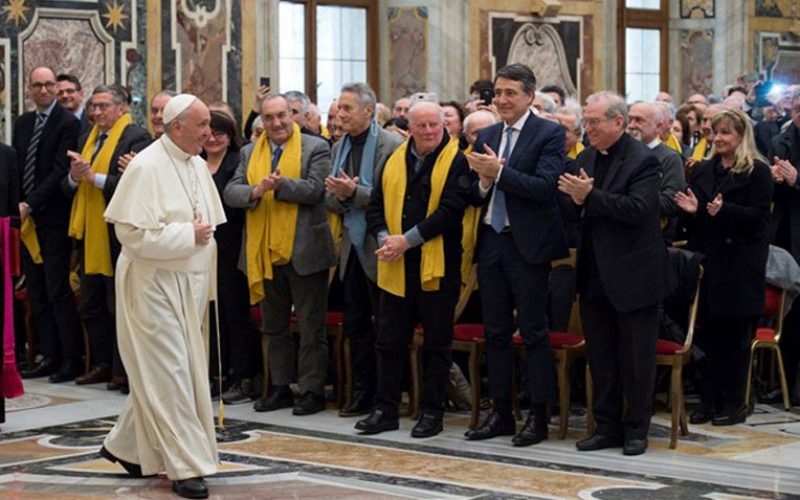 Папата Фрањо: Корупцијата продира насекаде