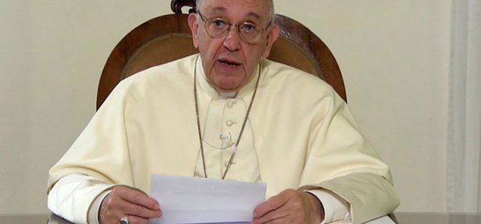 Папата: Да молиме за духовно расудување