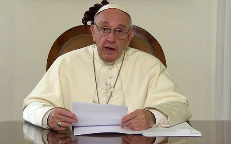 Папата: Да молиме за духовно расудување
