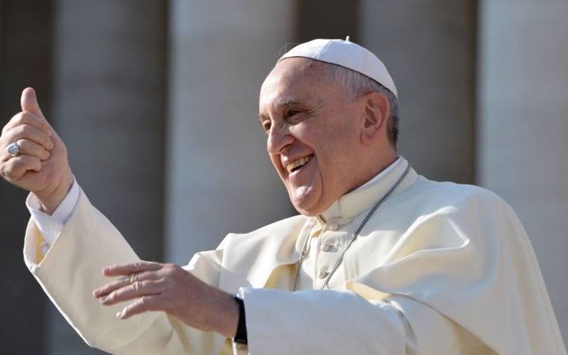 Папата слави 60 години монаштво во Дружбата Исусова