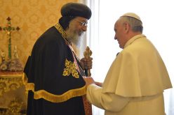 Коптскиот патријарх Тавадрос II му го честиташе Велигден на папата Фрањо