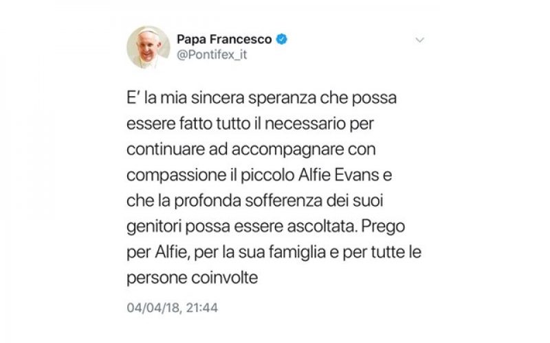 Папата се моли за малиот Алфи Еванс и неговото семејство