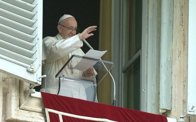 Папата: Телото не е затвор за душата