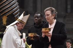 Папата ги повика посветените лица на молитва, сиромаштво, трпеливост