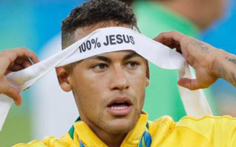 На бразилските фудбалери им е забрането да се молат