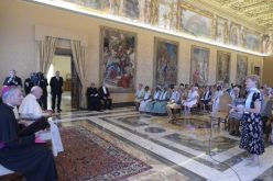 Папата се сретна со богопосветените вдовици