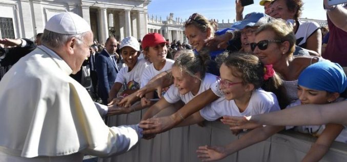 Папата: Најлошо ропство е ропството на сопственото его