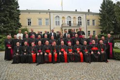 Европските епископи упатија молитва за Европа