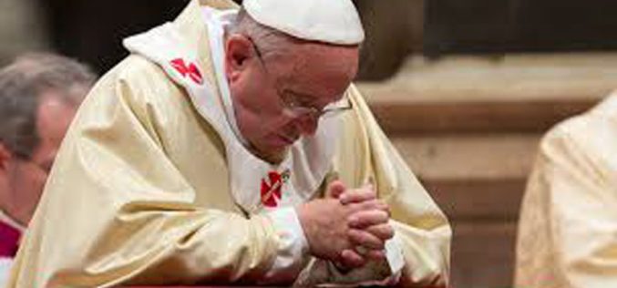 Папата повторно ги повика верниците да молат Бројаница