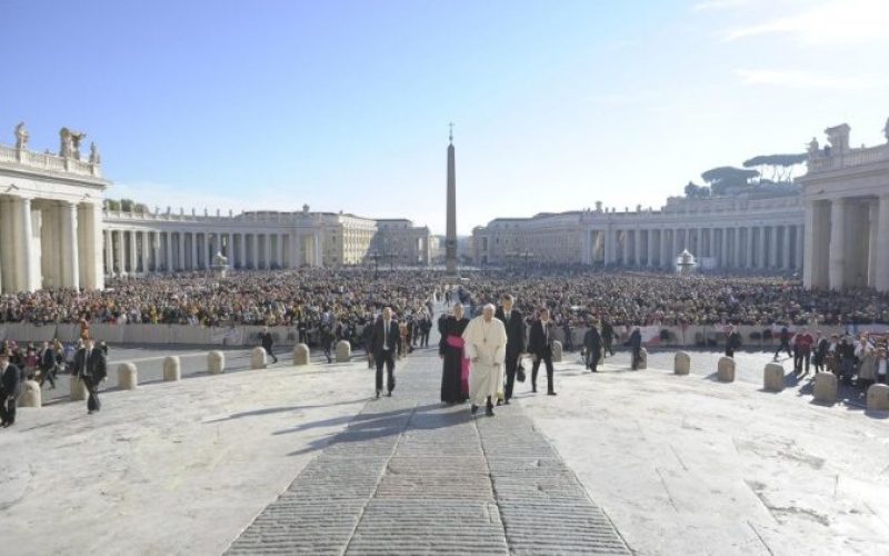 Папата: Подготовката за Брак не може да се сведе само на неколку предавања