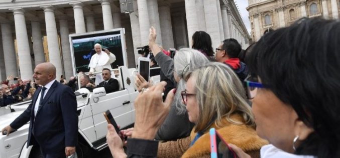 Папата: Човечкото тело не е место за задоволство